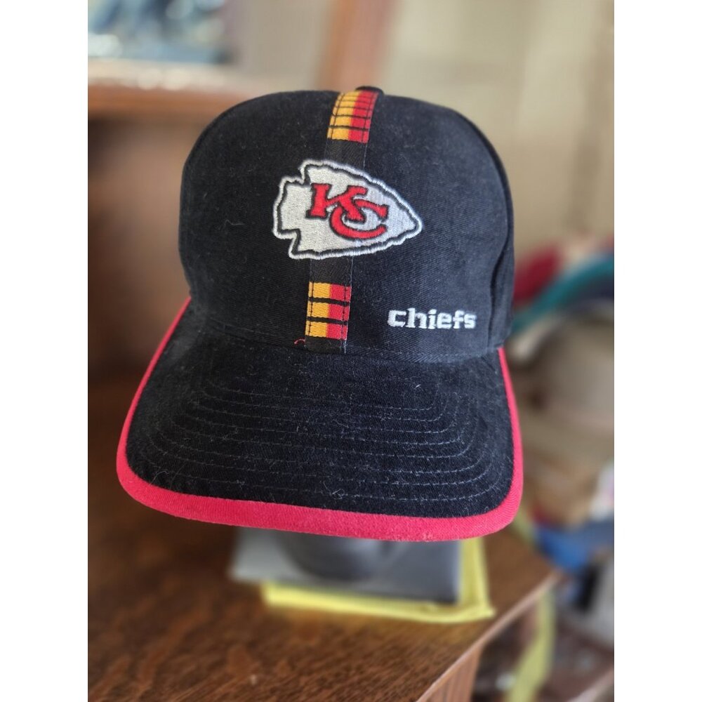 Logo Athlectics 1990's Kansas City Chiefs‎ Pro Line Strapback Cap Hat